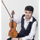 El violonchelista Jonathan Mesonero. DL