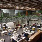 Sede del Ayuntamiento de León en el edificio de Ordoño y vista general de los servicios de Hacienda.