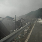 Nueve personas han fallecido y otras tres están desaparecidas por las fuertes tormentas causadas por el tifón Soudelor, el más potente del año, a su paso por la costa suroriental china, informó hoy la agencia oficial Xinhua.