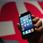 El iPhone5, en una presentación de nuevas tarifas de una compañía de telecomunicaciones en Nueva York, el mes pasado. J