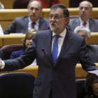 El presidente del Gobierno, Mariano Rajoy, interviene en el Senado. FERNANDO ALVARADO