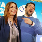 Lucia Borgonzoni y Matteo Salvini en una comparecencia ante la prensa.