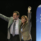 Rajoy y la candidata del PPC a la Generalitat, Alicia Sánchez-Camacho, ayer en Tarragona.