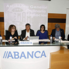 El presidente Tano Franco y sus directivos en la asamblea.