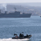 Las tropas rusas se hacen con el control del buque insignia ucraniano ‘Slavútich’.