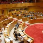 La oposición abandonó el parlamento gallego en protesta por la decisión del PP de cerrar la comisión