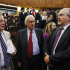 Miguel Boyer (centro), junto a Carlos Solchaga (izquierda) y Pedro Solbes en un acto en el Banco de España.