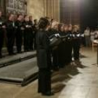 El Coro Monteverdi, dirigido por Gardiner, en un momento de la actuación