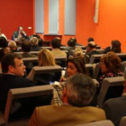 Isabel Carrasco y Eduardo Fernández presidieron la reunión, con Silván, en primer término, entre los