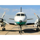 Imagen de uno de los ocho aviones retenidos por orden judicial o pertenecientes a empresas con problemas económicos, que buscan a sus dueños después de años.