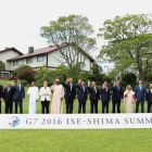 Foto de familia de los presidentes y jefes de Gobierno que han participado en la cumbre del G7 en Japón.