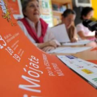 La campaña Mójate por la Esclerosis Múltiple tendrá entre sus sedes las piscinas de La Robla