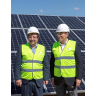 El presidente extremeño (i) y el de Iberdrola, Ignacio Galán. MORALES