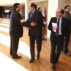 Juan Vicente Herrera saluda al presidente del Consejo en presencia de Villanueva.