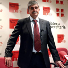 Juan Francisco García Marín comparece ante los medios de cara a la celebración de la segunda vuelta de las elecciones universitarias