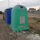 Un contenedor de Ecovidrio tomada ayer en Fresno. DL