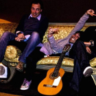 Manolo, Raúl y Óscar en el estudio de grabación.