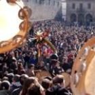 Miles de manifestantes se concentraron ayer en la plaza de la Quintana de Santiago de Compostela