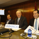 Francisco Botas, Javier Etcheverría y Juan Carlos Escotet, ayer en rueda de prensa