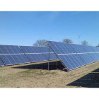 Paneles solares de una de las plantas fotovoltaicas ya implantadas en León. DL