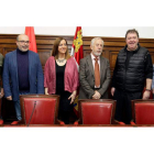 La delegada del Gobierno en Castilla y León, Virginia Barcones, se reunió con los representantes de los trabajadores del centro. ICAL