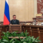 El primer ministro Dmitri Medvedev, presidiendo una reunión del Gobierno que celebró la decisión del TAS.