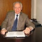 Luis González Pérez, ayer, en el despacho de su empresa de productos agrícolas