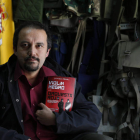 El novelista y empresario de turismo rural, con su última novela histórica, publicada por la editorial Algaida