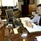 María Dolores de Cospedal se estrenó como secretaria general del PP reuniéndose con Rajoy en la sede