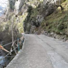 La carretera de Caín permanece en obras.