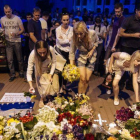 Homenaje a las víctimas frente a la embajada holandesa en Kiev.