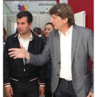 Luis Tudanca, junto al alcalde de Soria, Carlos Martínez, ayer.