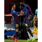 Aleñá y Semedo celebran junto a Dembélé el gol que ponía con ventaja al Barcelona. FONTCUBERTA