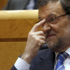 Rajoy durante el pleno extraordinario del Congreso sobre el caso Barcenas.
