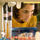 Noelia Bernardo García, en el laboratorio del Instituto Rocasolano del CSIC. DL