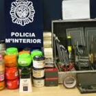Las herramientas utilizadas en los robos y parte del botín que se incautó a los detenidos