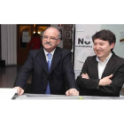 En su primer acción cara al público, Folgueral y Emilio Cubelos registraron al filo de las 13.00 horas en el consistorio, sonrientes, la moción que convertirá al socialista en alcalde y al independiente en su teniente.