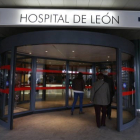 Acceso al Hospital de León. JESÚS F. SALVADORES