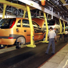 Imagen de archivo de trabajadores de General Motors en Figueruelas, Zaragoza.