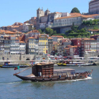 Vista de la ciudad de Oporto, la segunda más habitada de Portugal, en la que sus colores inundan el paisaje.