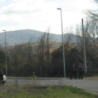 La carretera conecta Bembibre con San Pedro Castañero a través de la localidad de Viloria.