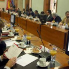 Un momento del desayuno de trabajo en el que se trató sobre el futuro de las cajas de la Comunidad.