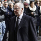 El ex presidente de Bankia, Rodrigo Rato, en el funeral de José Manuel Lara.