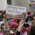 Defensores de Planned Parenthood en una manifestación en Sacramento, en 2017