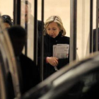Hillary Clinton sale del Hospital Presbiteriano de Manhattan.