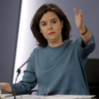 Soraya Sáenz de Santamaria, durante la rueda de prensa posterior al Consejo de Ministros, este viernes, en Madrid.