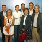 La presidenta del PP leonés, Isabel Carrasco, junto a Cospedal y otros líderes provinciales.