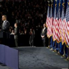 Obama pronuncia un discurso durante su visita a la Dobson High School en Mesa, Arizona