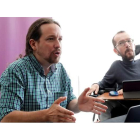 Pablo Iglesias y Pablo Echenique, durante el Consejo Ciudadano de Podemos. CHEMA MOYA