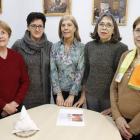 Ascensión Sedano con la vicepresidenta, Ana Felisa Sánchez, Francisca Diéguez (vicepresidenta saliente), Laura de la Torre, presidenta y Charo de la Torre, secretaria. RAMIRO